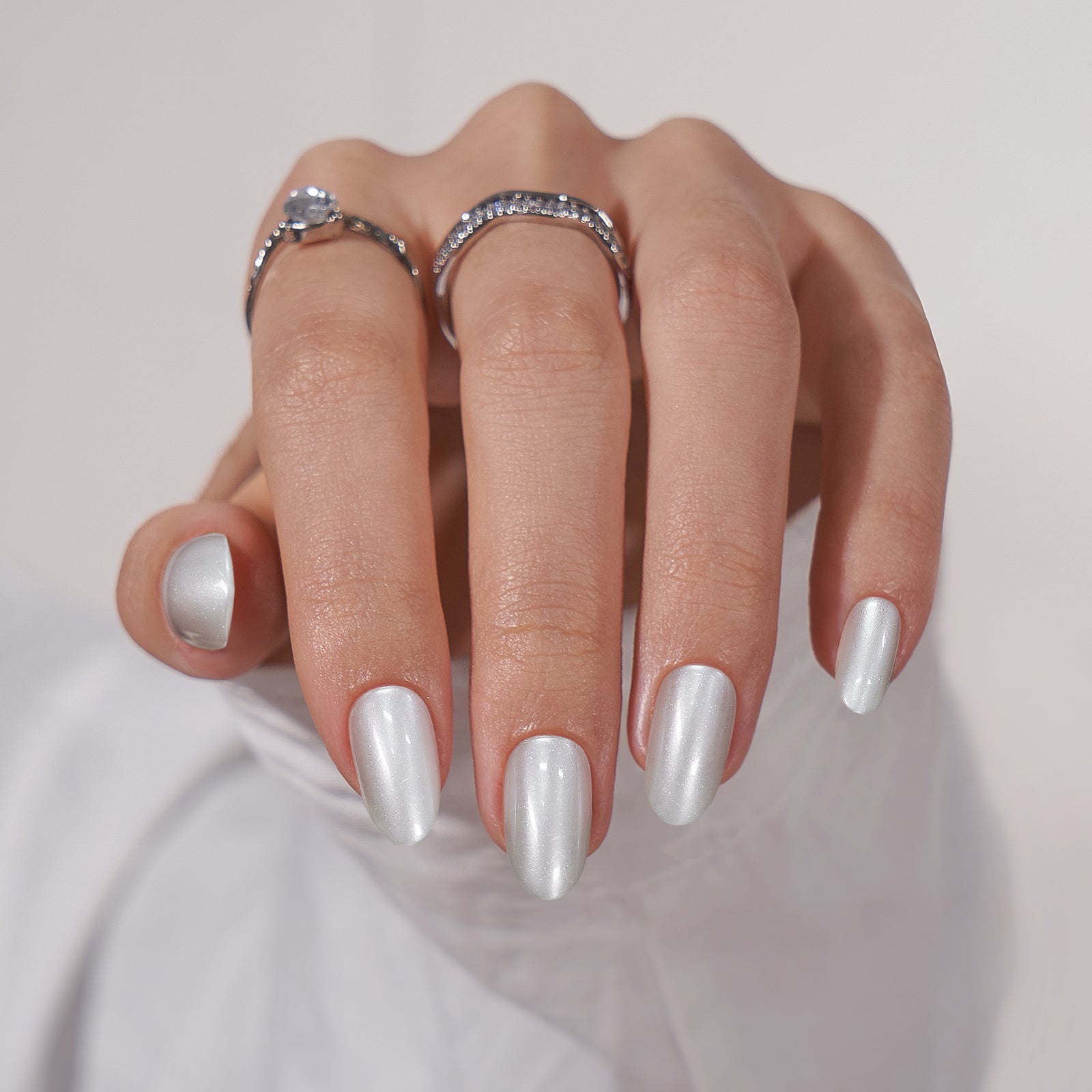 Glam White Oval Long