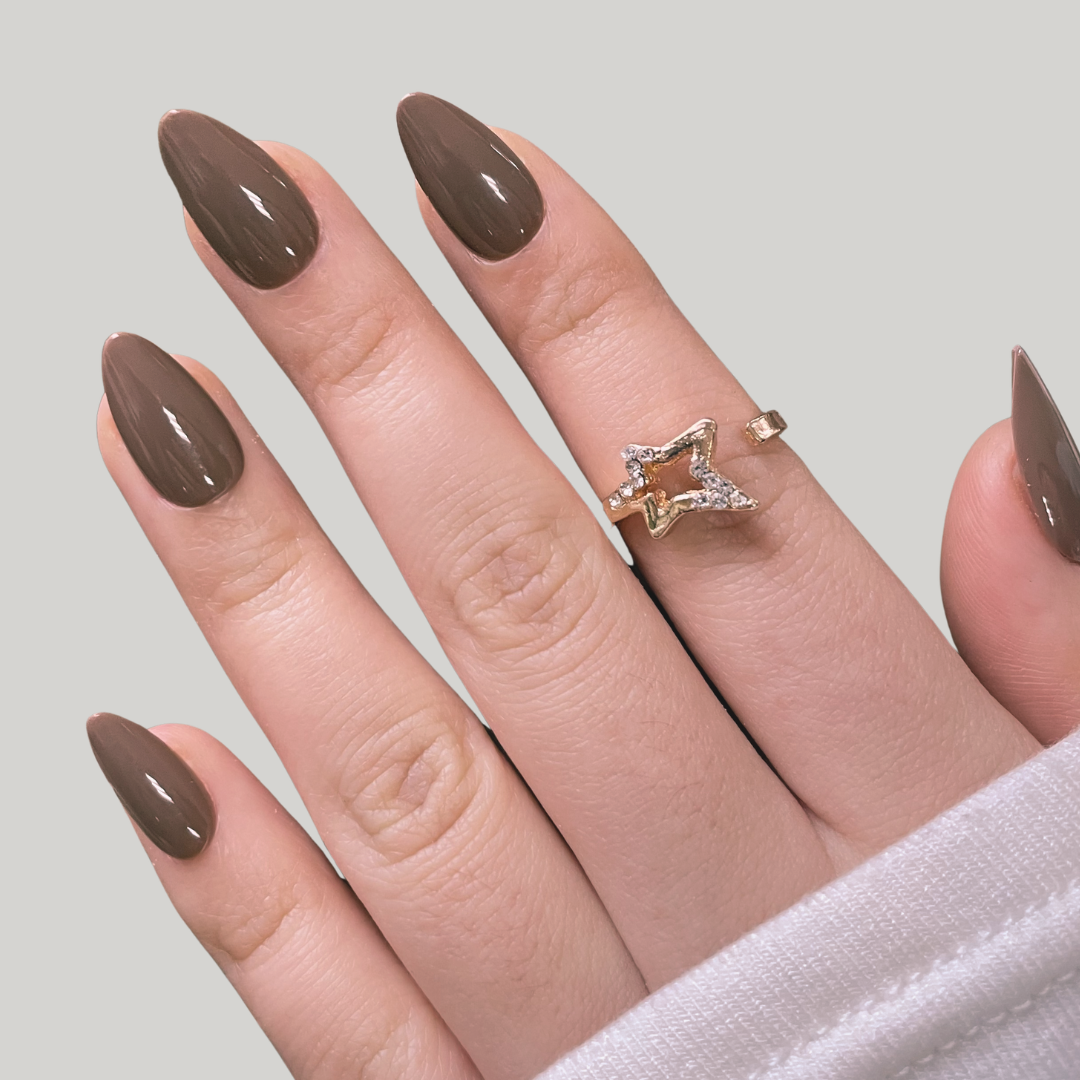 Bruine nagels 