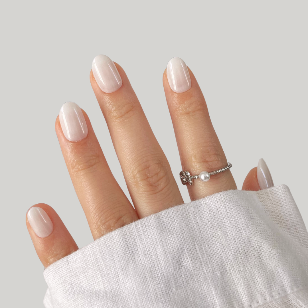 Pearl Oval Press-On Nails