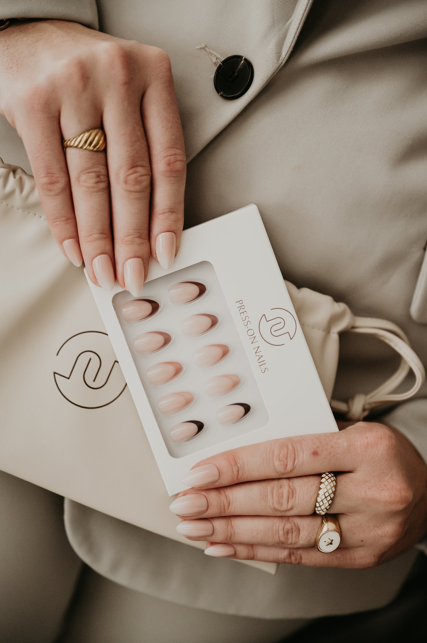 Manicure - Press on Nails